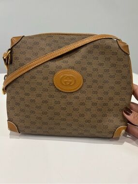Vintage Gucci GG Supreme Canvas Crossbody Bag Brown Tan Monogram Mini Bag